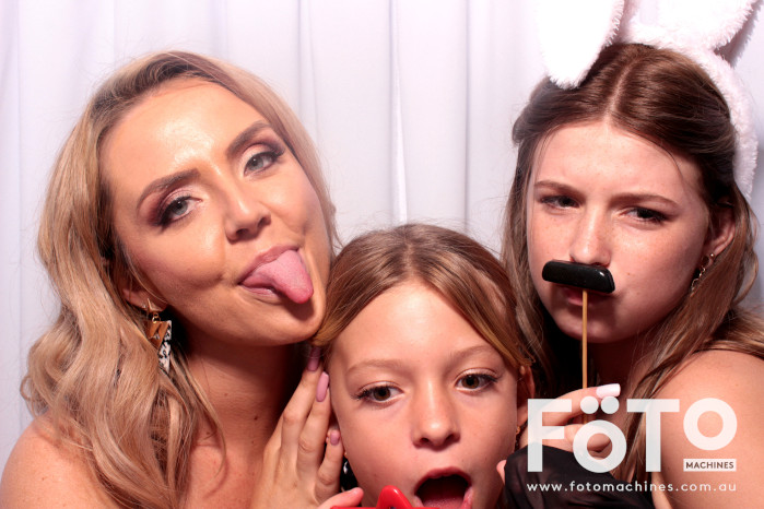 Diandra and Nick’s Wedding | View more photos from the event at gallery.fotomachines.com.au/u/FOTOMachines/Diandra-and-Nick’s-Wedding